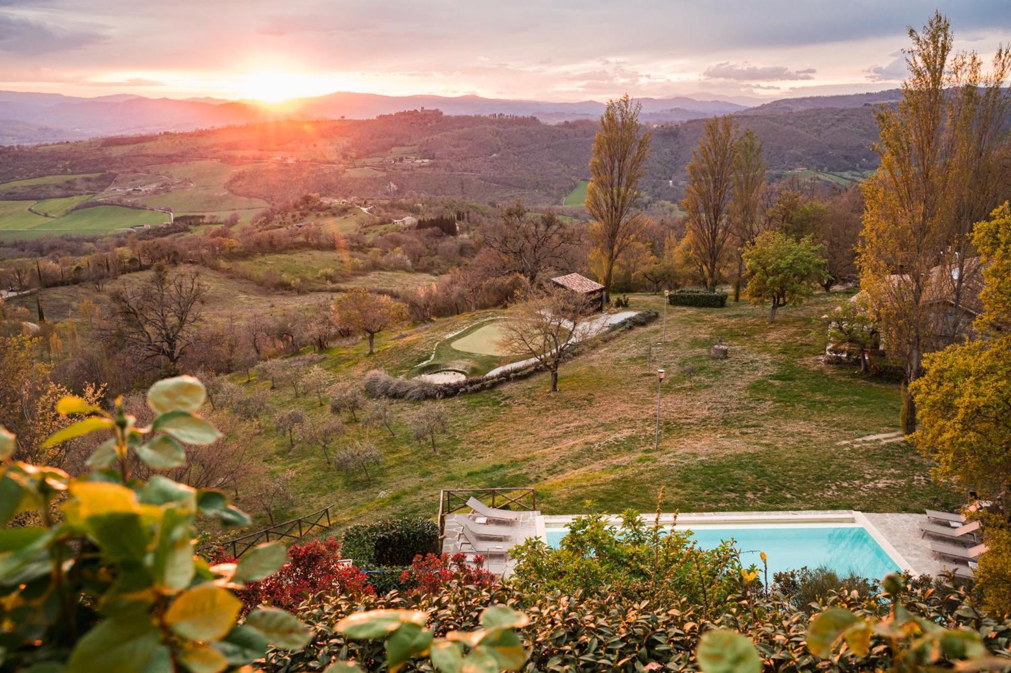 Nikis Resort Gubbio Esterno foto