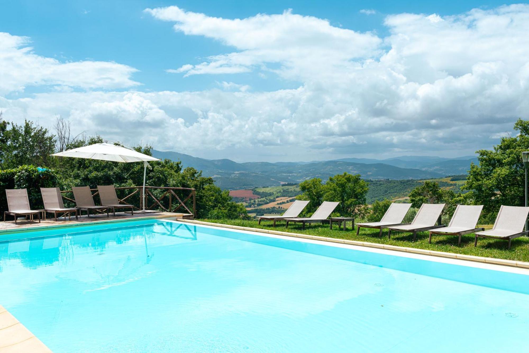 Nikis Resort Gubbio Esterno foto